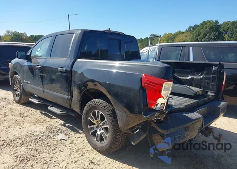 2022 Nissan Titan Sv 4X4 из США, поврежденный, VIN 1N6AA1EC0NN104201